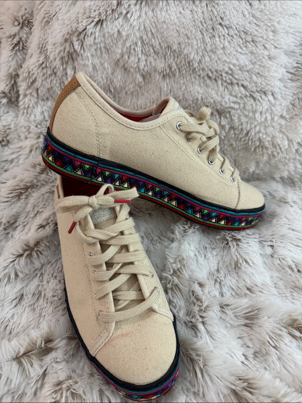 Keds Natural Canvas Sneakers with Multicolor Tribal Trim and additional lacesNWT - Picture 2 of 6
